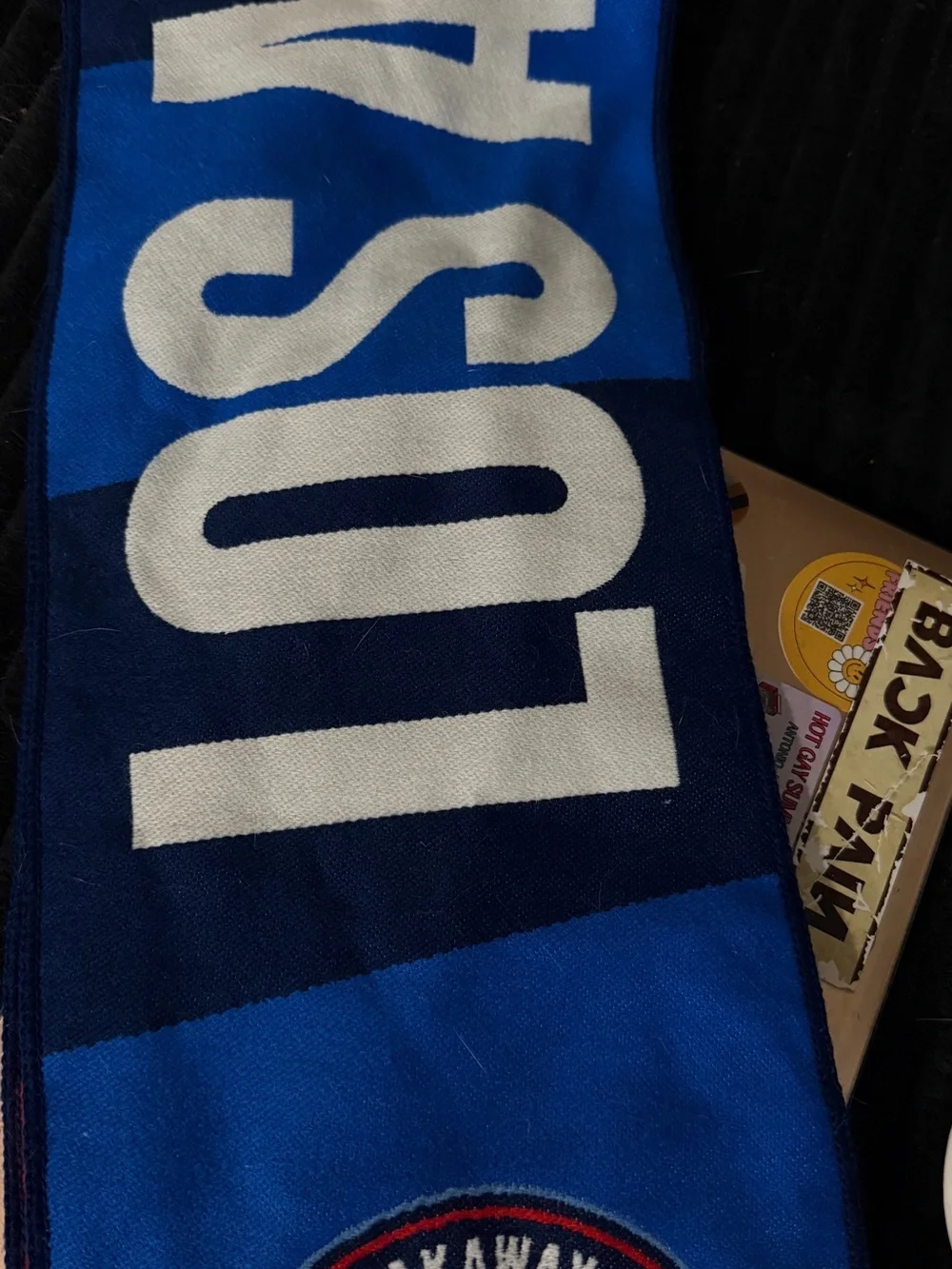 The Breakaway Tour Soccer Scarf - Blue & Red